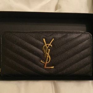 Meet your Posher, Biop